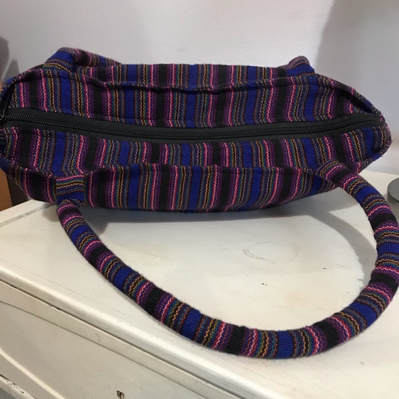 Embroidered Purse - Picture 3 of 5